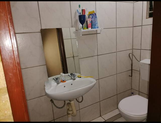 250M² BUILDING FOR SALE IN SPRINGS CENTRAL